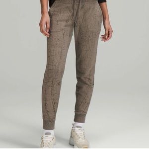 Lululemon Warm Down Jogger 7/8 Length Thread Dye Rover Black Colour Size 12